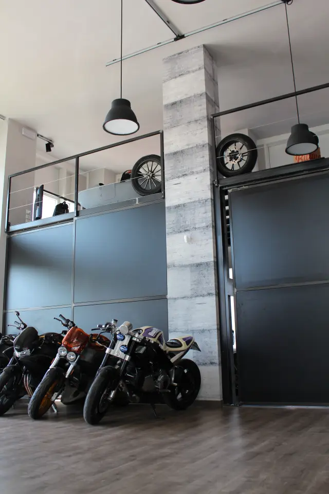 Raw Garage