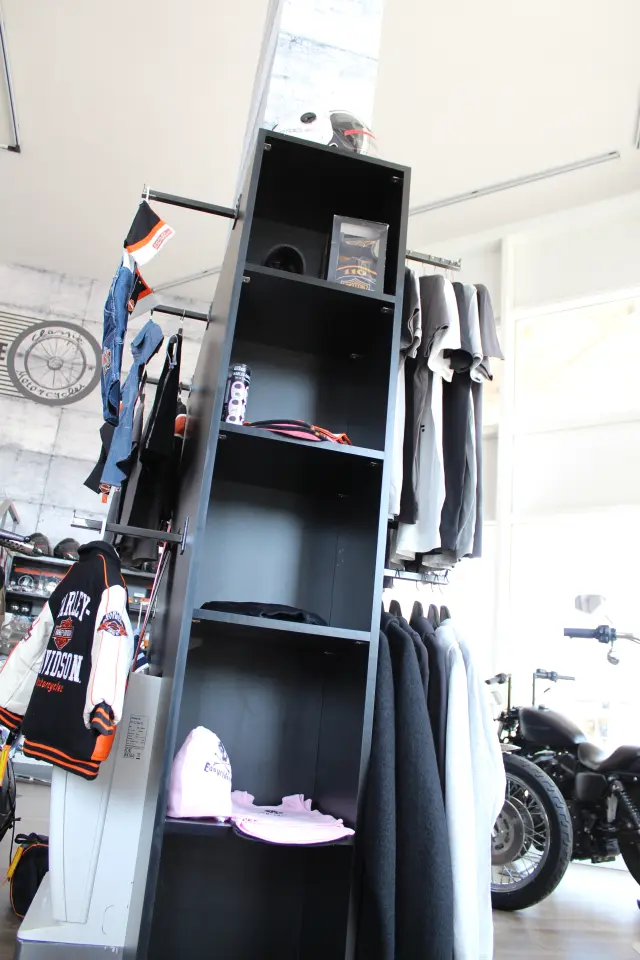 Raw Garage