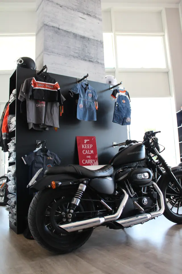 Raw Garage
